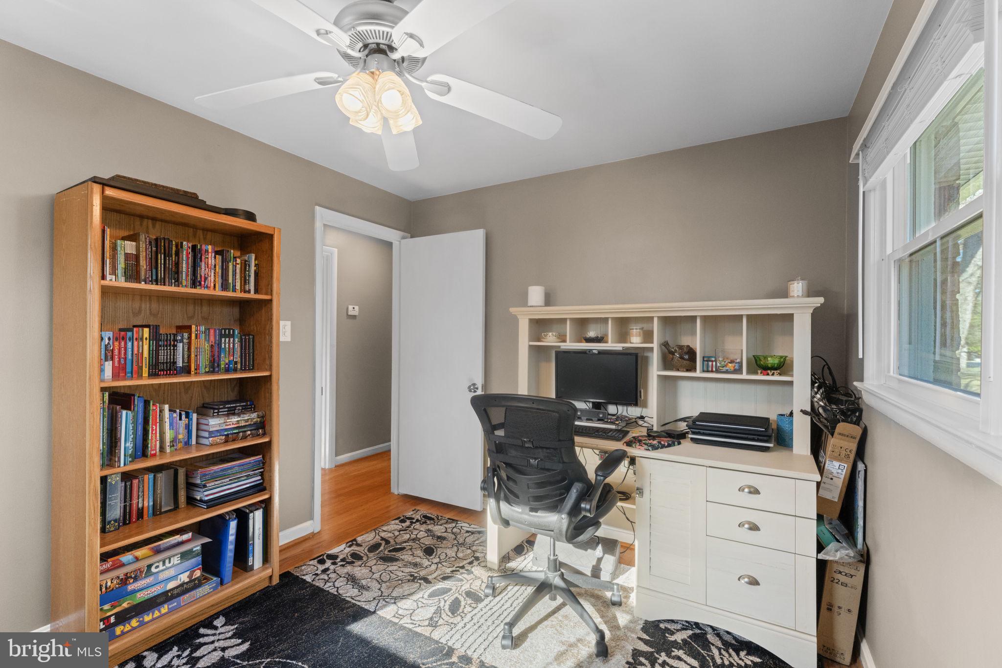 BROKEN HILLS - Residential