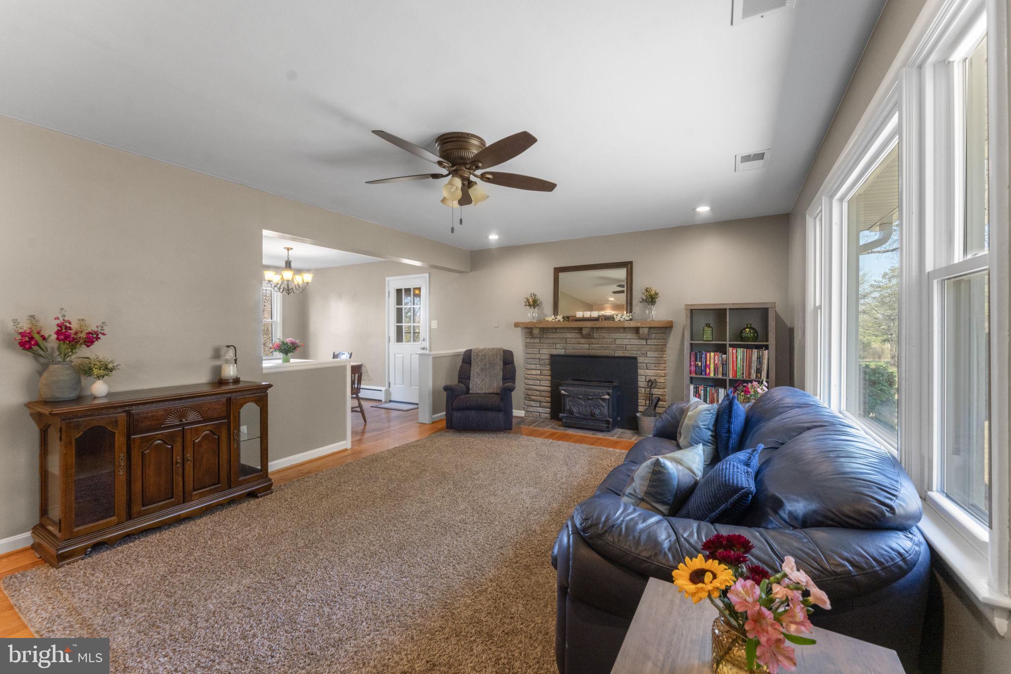 BROKEN HILLS - Residential