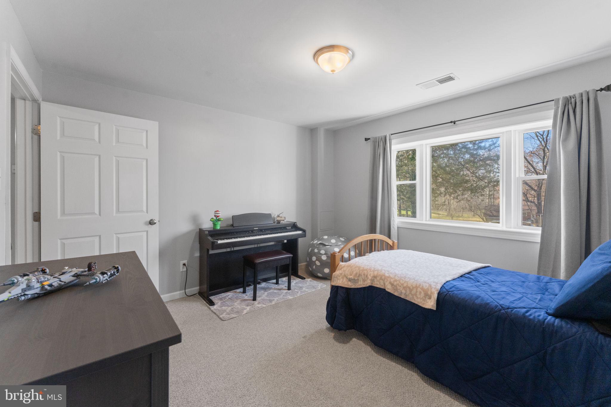 BROKEN HILLS - Residential