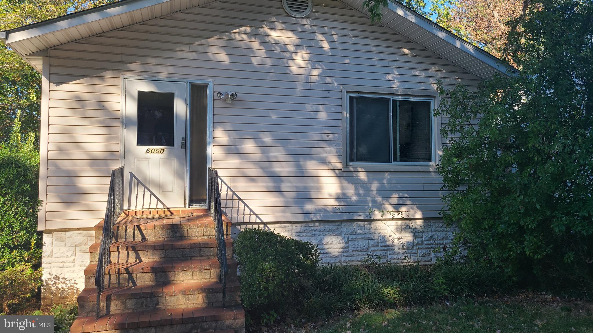 RIVERDALE HEIGHTS - Residential