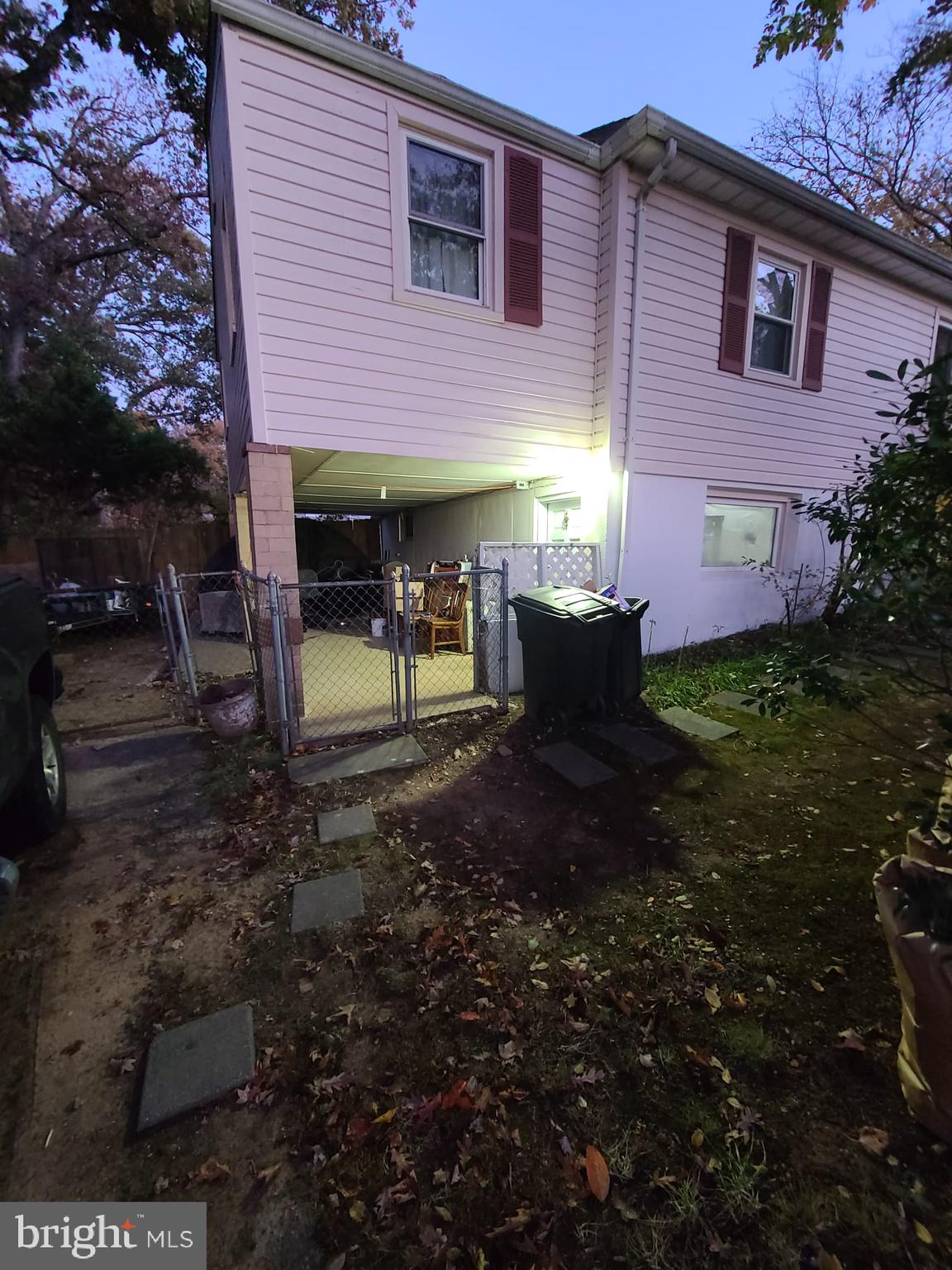 RIVERDALE HEIGHTS - Residential