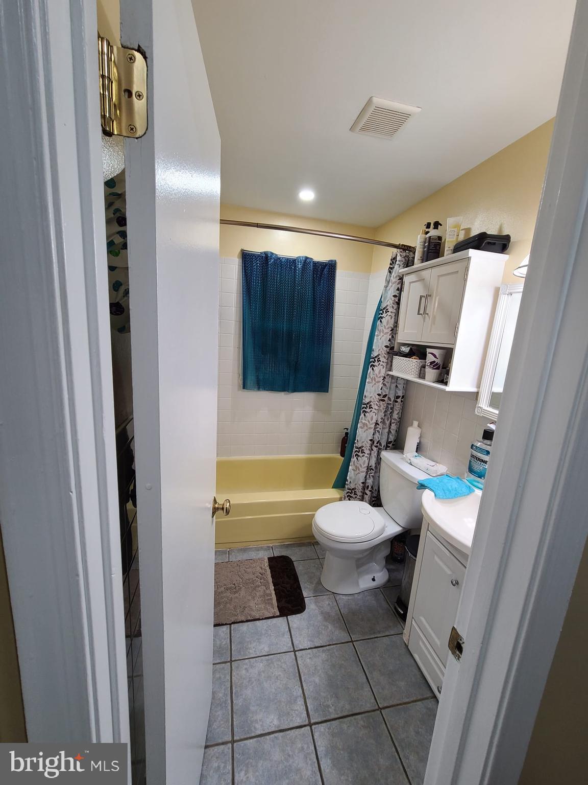 RIVERDALE HEIGHTS - Residential