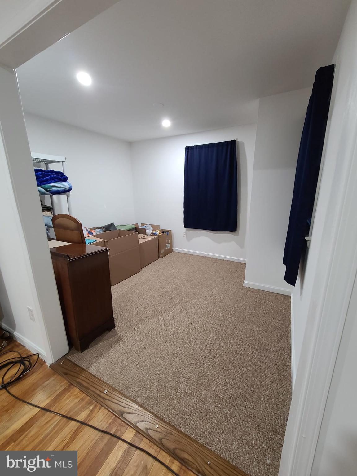 RIVERDALE HEIGHTS - Residential