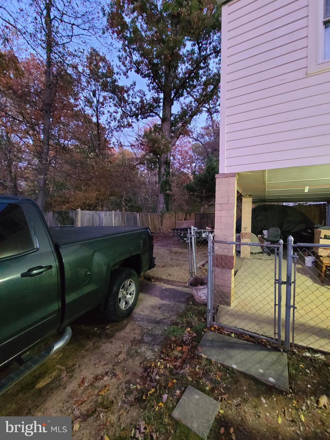 RIVERDALE HEIGHTS - Residential