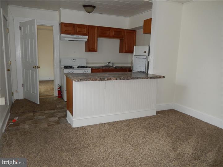 000 - Residential Lease