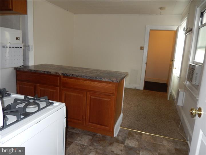 000 - Residential Lease