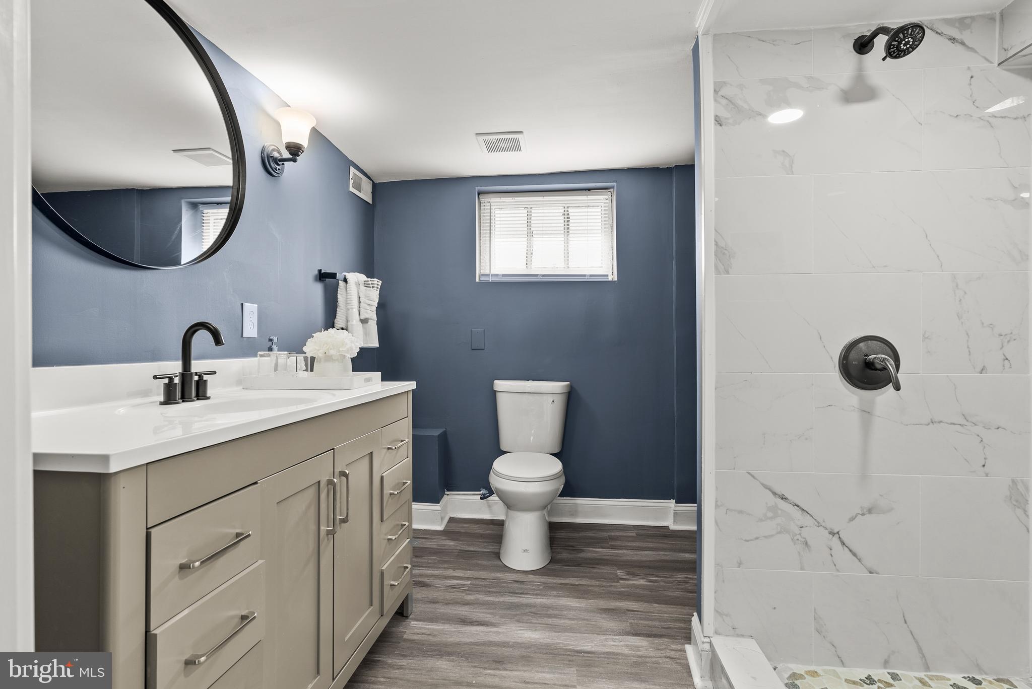 PARKVILLE - Residential