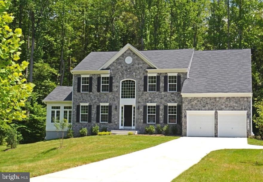 TO BE BUILT  NEW CONSTRUCTION. Beautiful lot Co- Marketed with Caruso Homes. This suggested Model is the KINGSPORT The Kingsport plan is our most popular and versatile estate home starting at 3,410 square feet, with options to expand up to 9,164 square feet of luxurious living space. This home can be built with a two or three car garage and is available in many elevations, including brick and stone combination fronts and craftsman styles. Inside, plenty of grand features await including a two-story foyer, two-story family room, optional in-law suite and multiple options to upgrade to a gourmet or chef's kitchen. A luxury owner's retreat can be designed with a sitting area, fireplace, multiple walk-in closets and our most exciting Caribbean or California spa bath. Design your basement for entertaining with options like a theater room, wet bar and a den or 5th bedroom. There are hundreds of ways to personalize this luxurious home and make it your own. --- Buyer may choose any of Caruso’s models that will fit on the lot, prices will vary. Photos are provided by the Builder. Photos and tours may display optional features and upgrades that are not included in the price. Final sq footage are approx. and will be finalized with final options. Upgrade options and custom changes are at an additional cost. Pictures shown are of proposed models and do not reflect the final appearance of the house and yard settings. All prices are subject to change without notice. Purchase price varies by chosen elevations and options. Price shown includes the Base House Price, The Lot and the Estimated Lot Finishing Cost Only. Builder tie-in is non-exclusive
*Buyer to pay all ag transfer tax amount if applicable to be verified with the county*