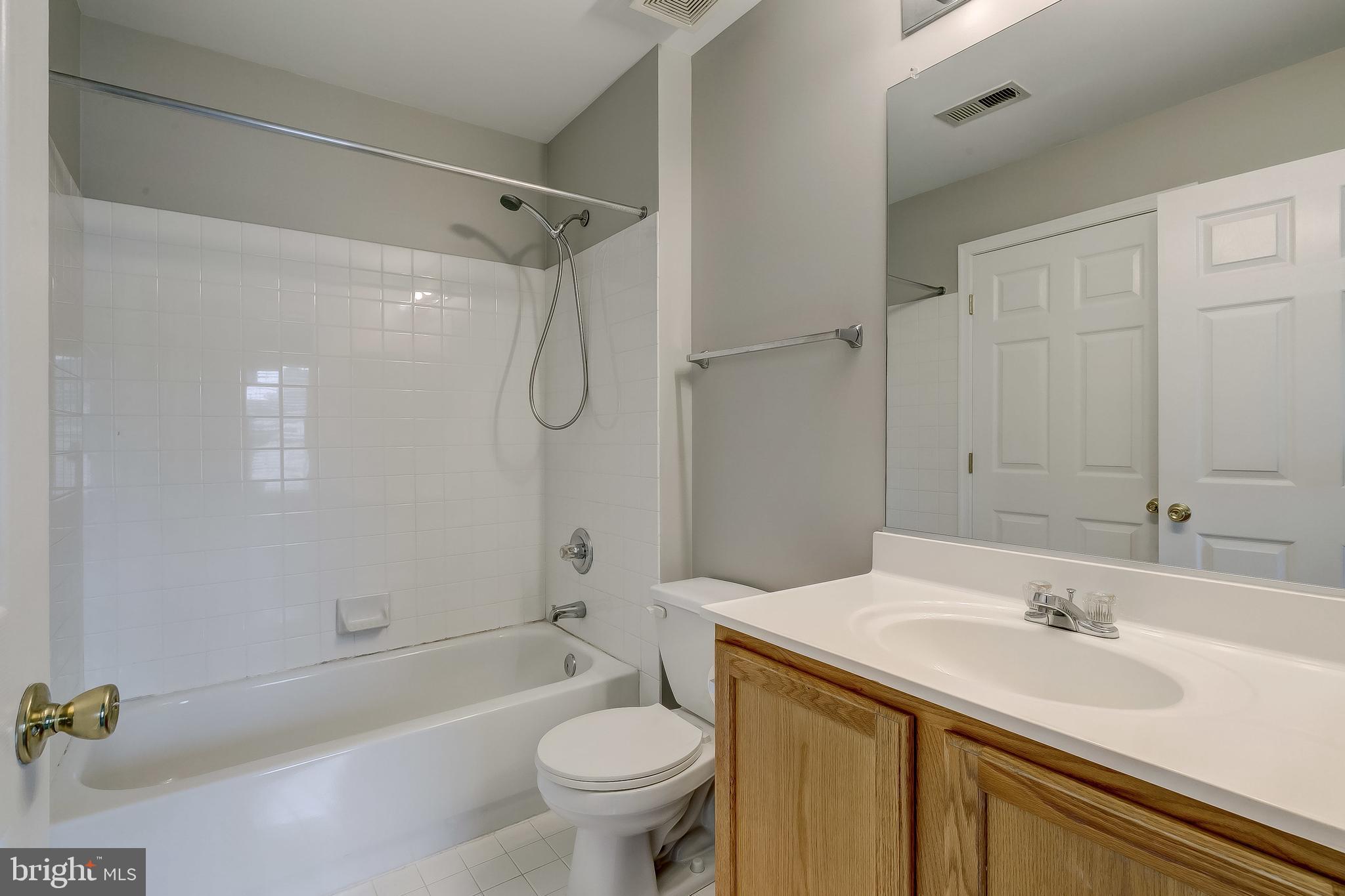 PINEY ORCHARD - Residential