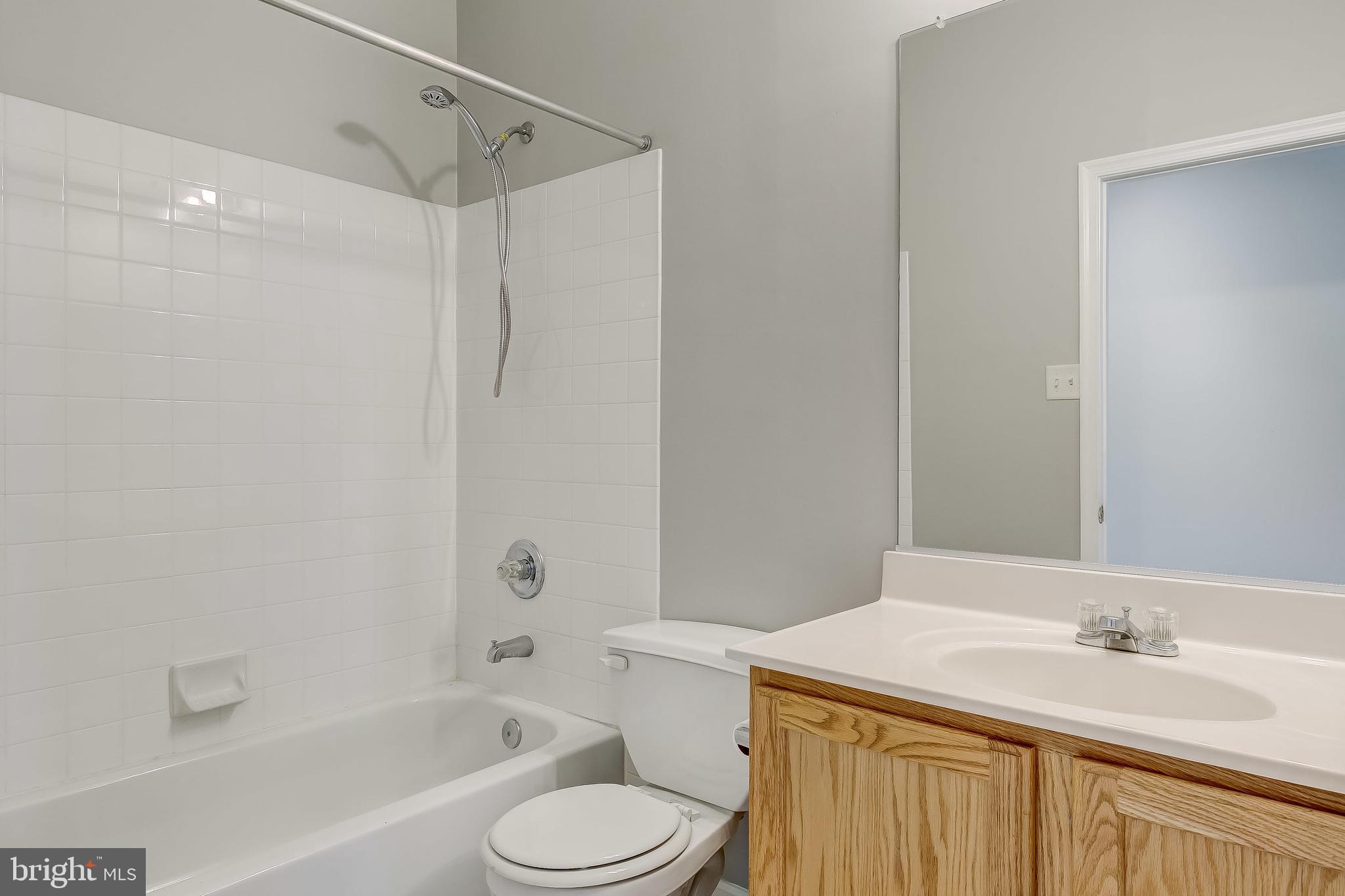 PINEY ORCHARD - Residential