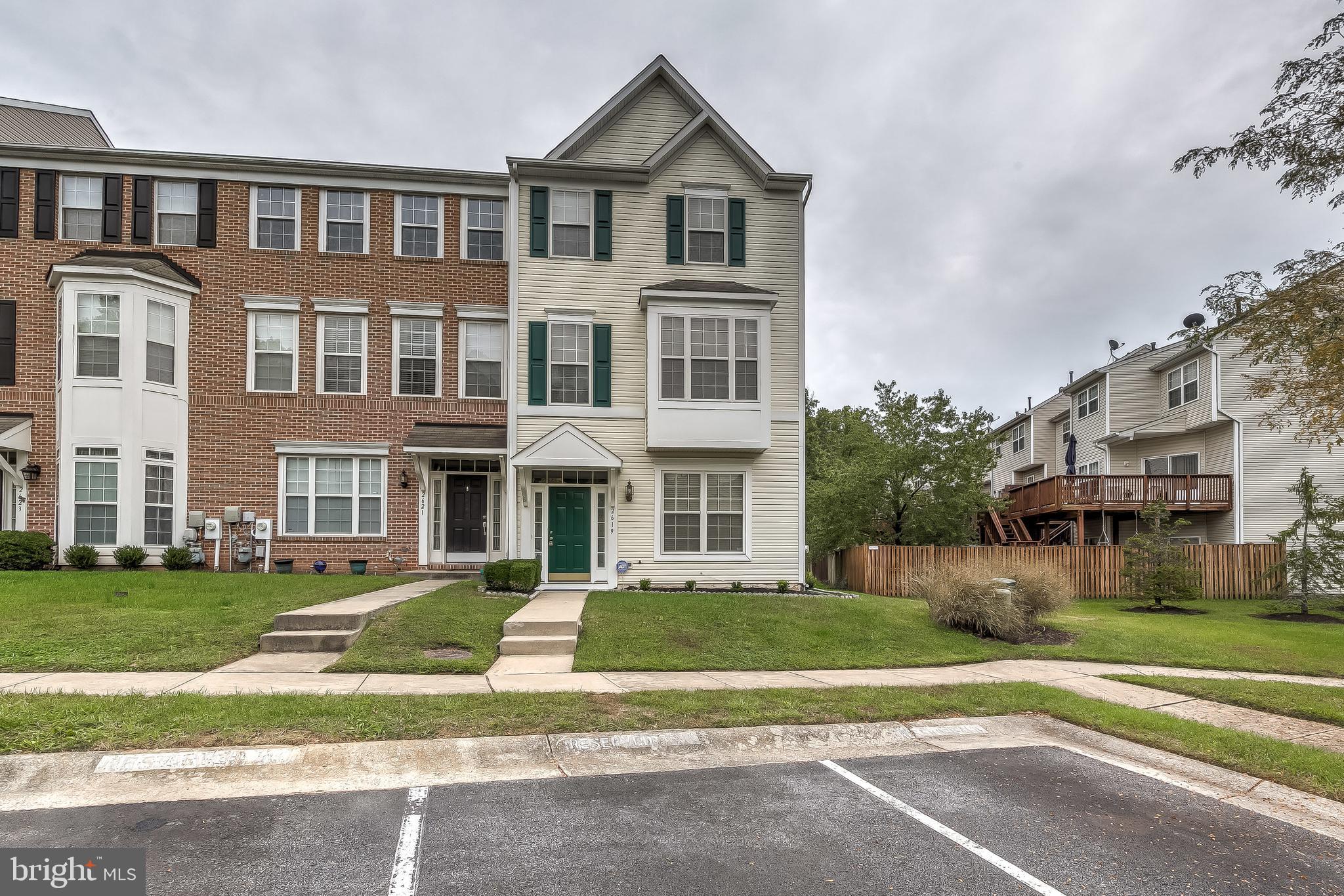 PINEY ORCHARD - Residential