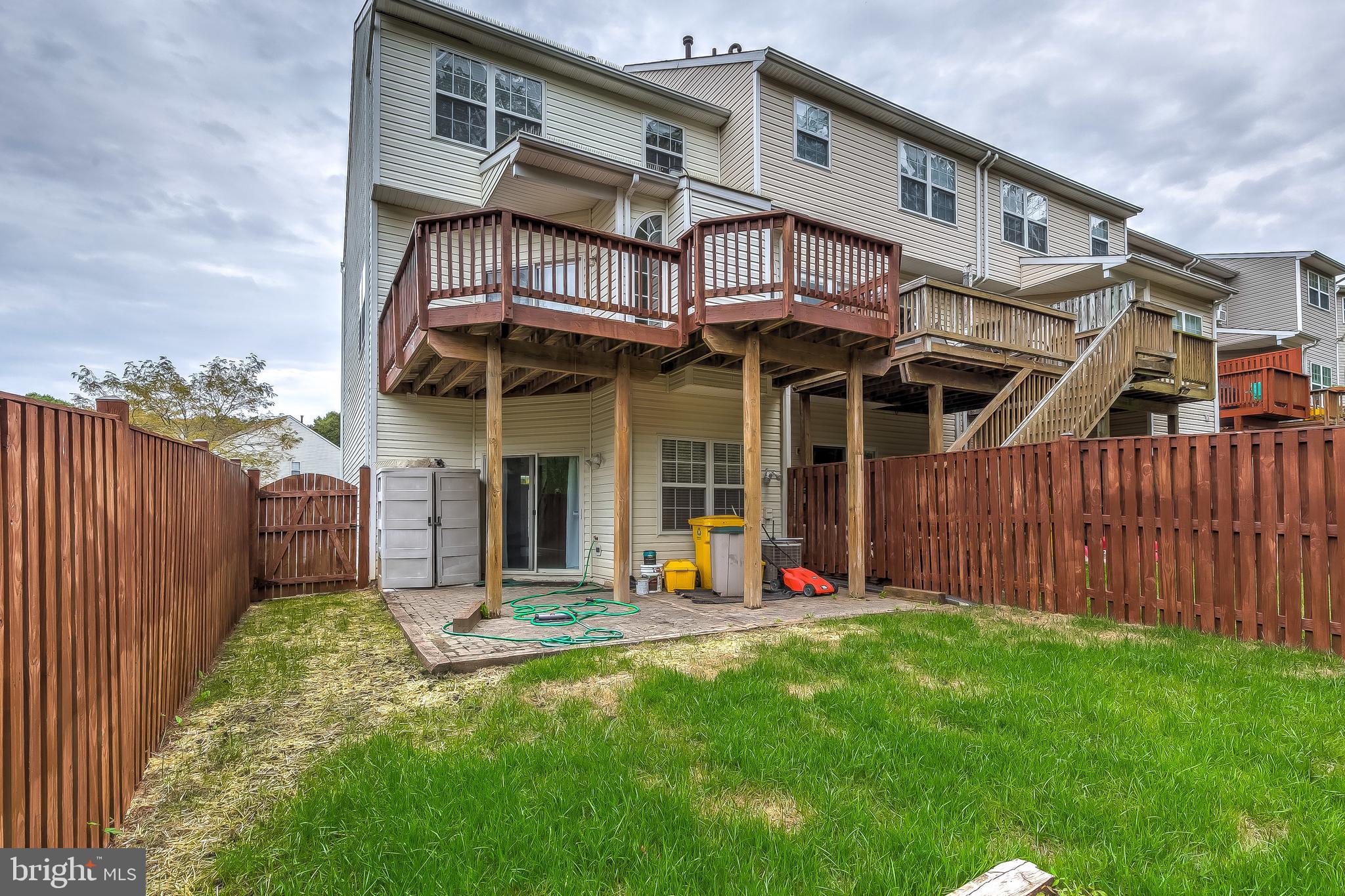 PINEY ORCHARD - Residential