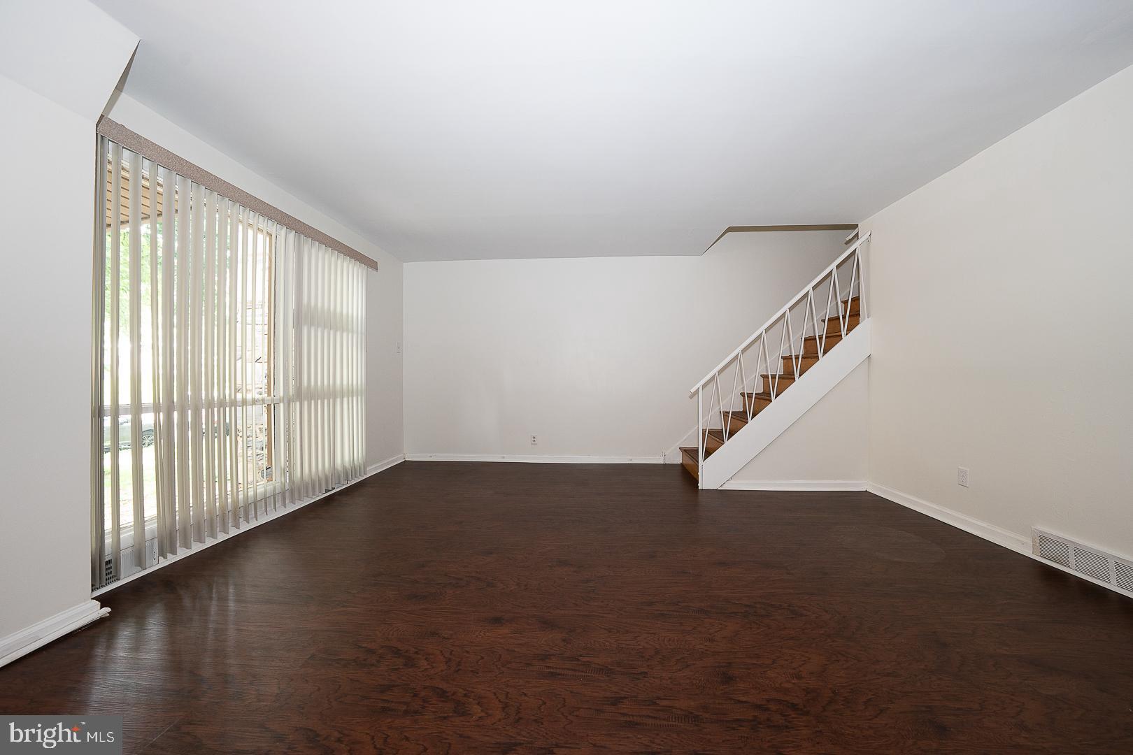 WYNNEFIELD HEIGHTS - Residential