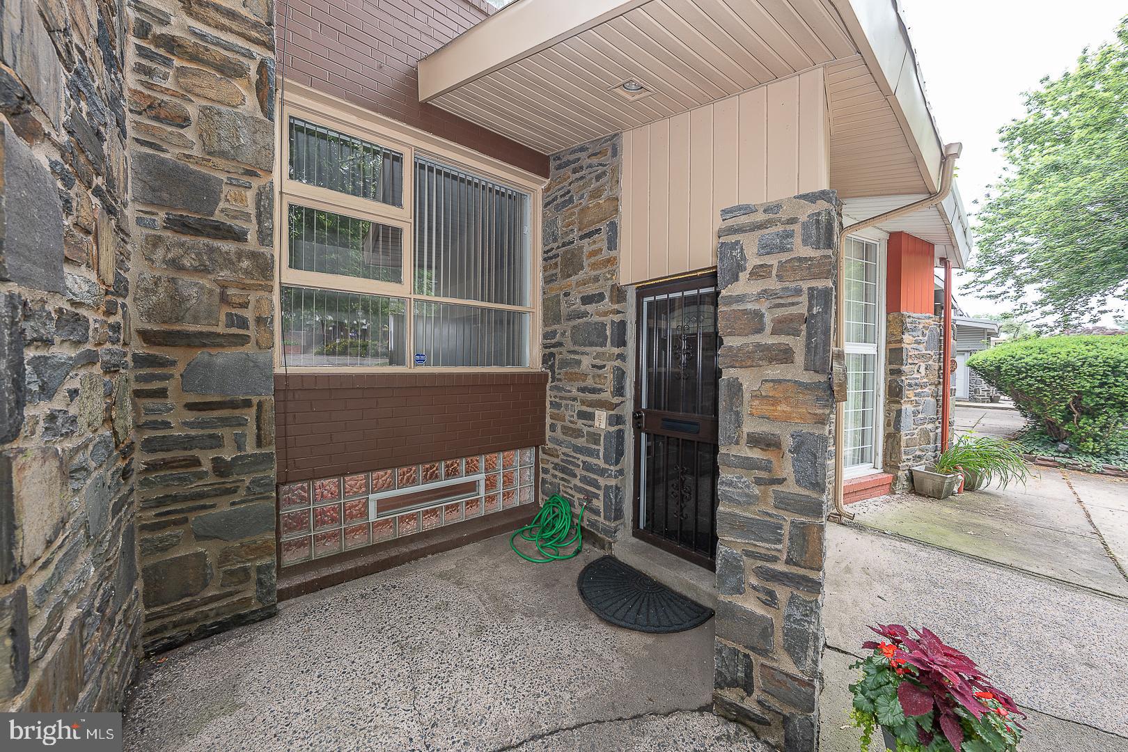 WYNNEFIELD HEIGHTS - Residential