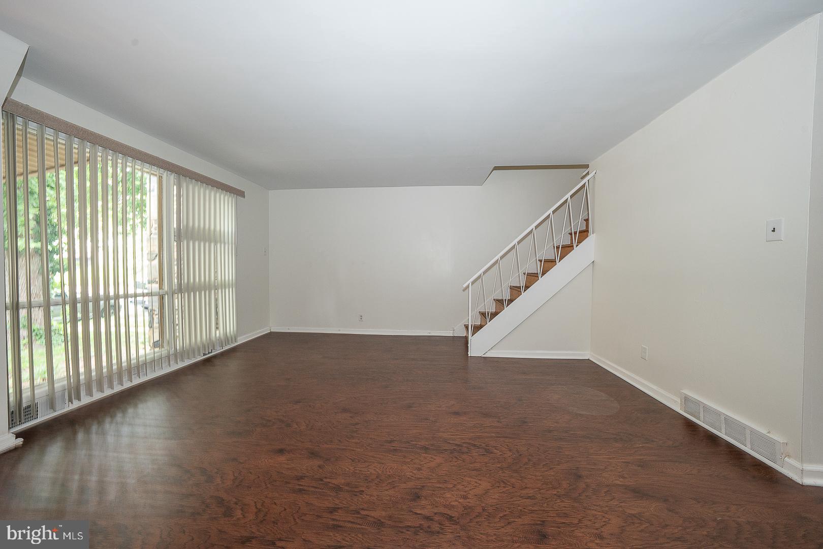 WYNNEFIELD HEIGHTS - Residential