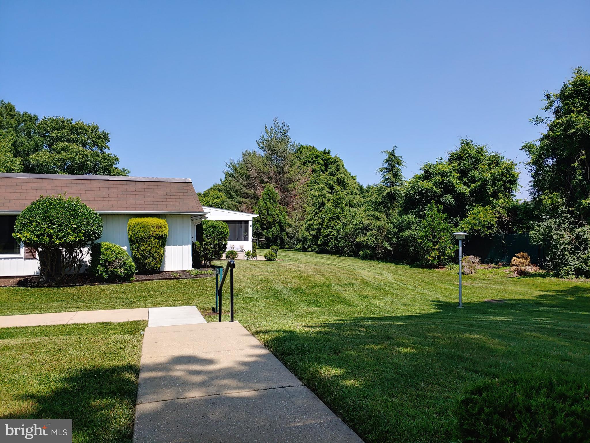 ROSSMOOR MUTUAL #12 - Residential