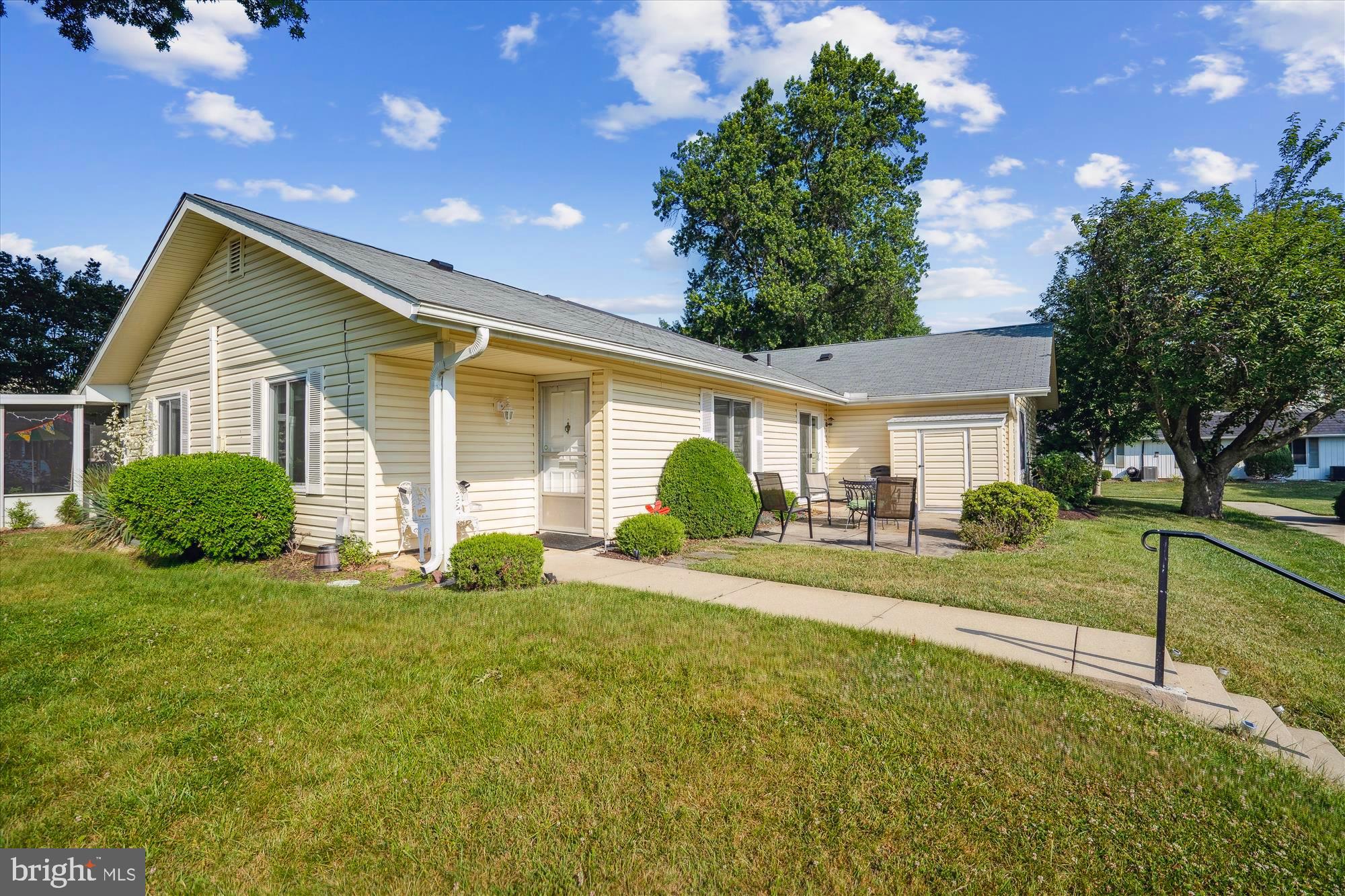 ROSSMOOR MUTUAL #12 - Residential