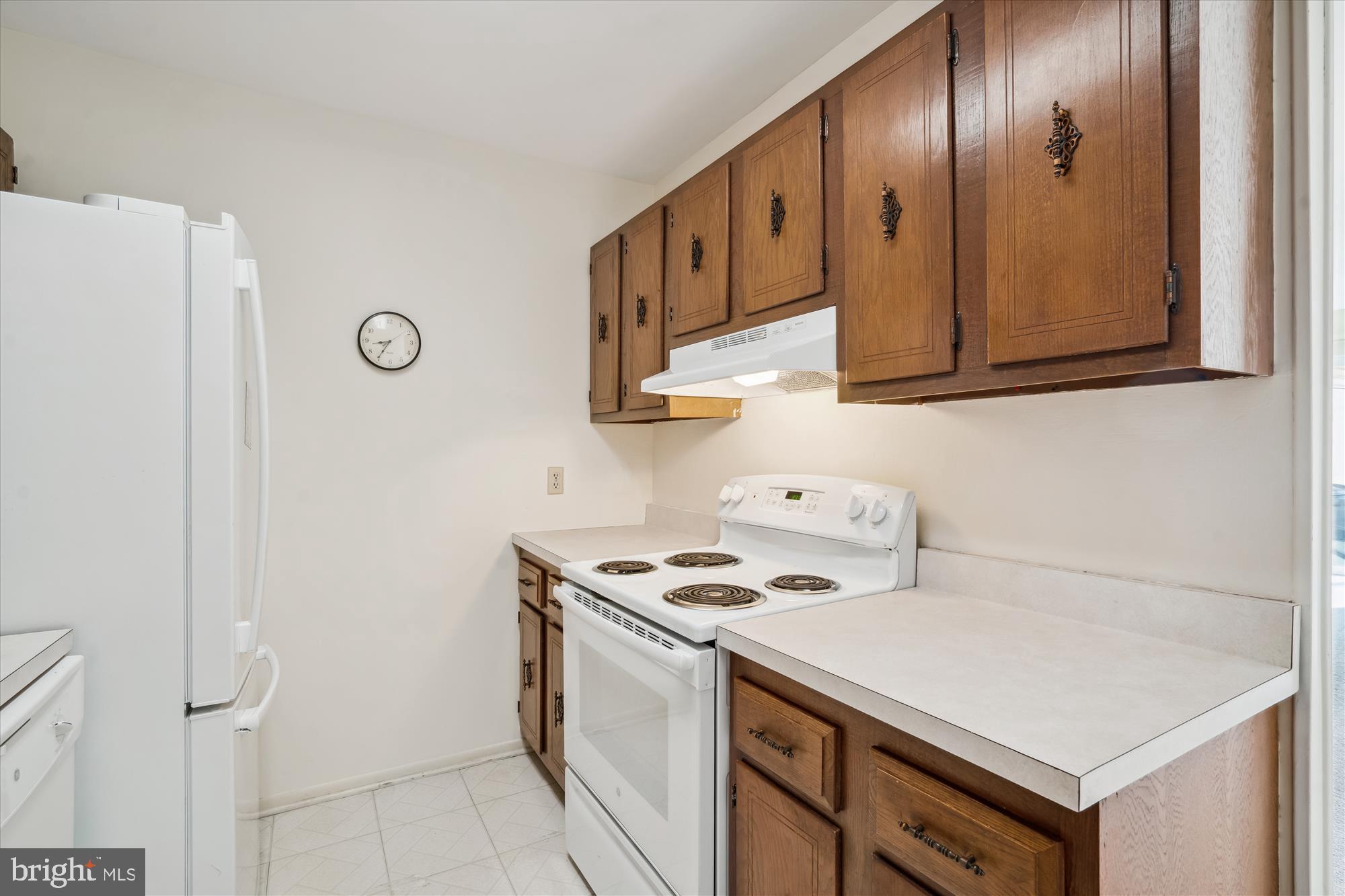 ROSSMOOR MUTUAL #12 - Residential