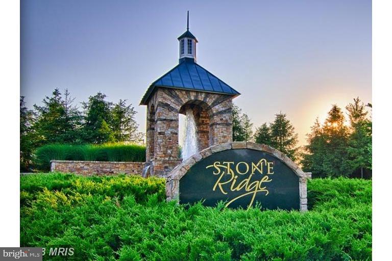 STONE RIDGE NORTH - Residential