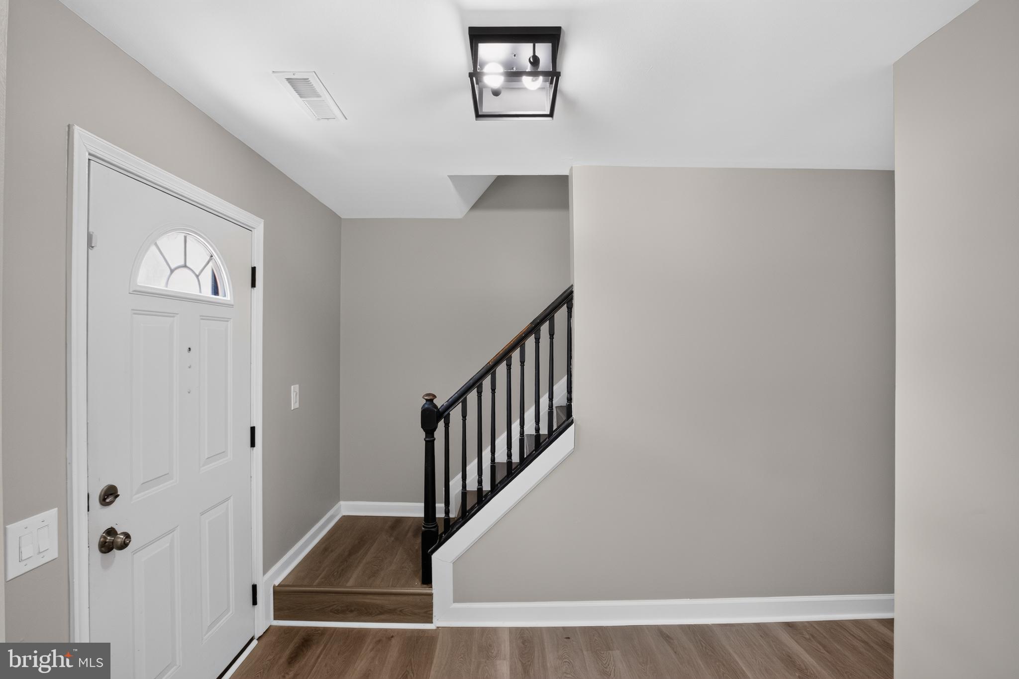 2421 YORK COURT