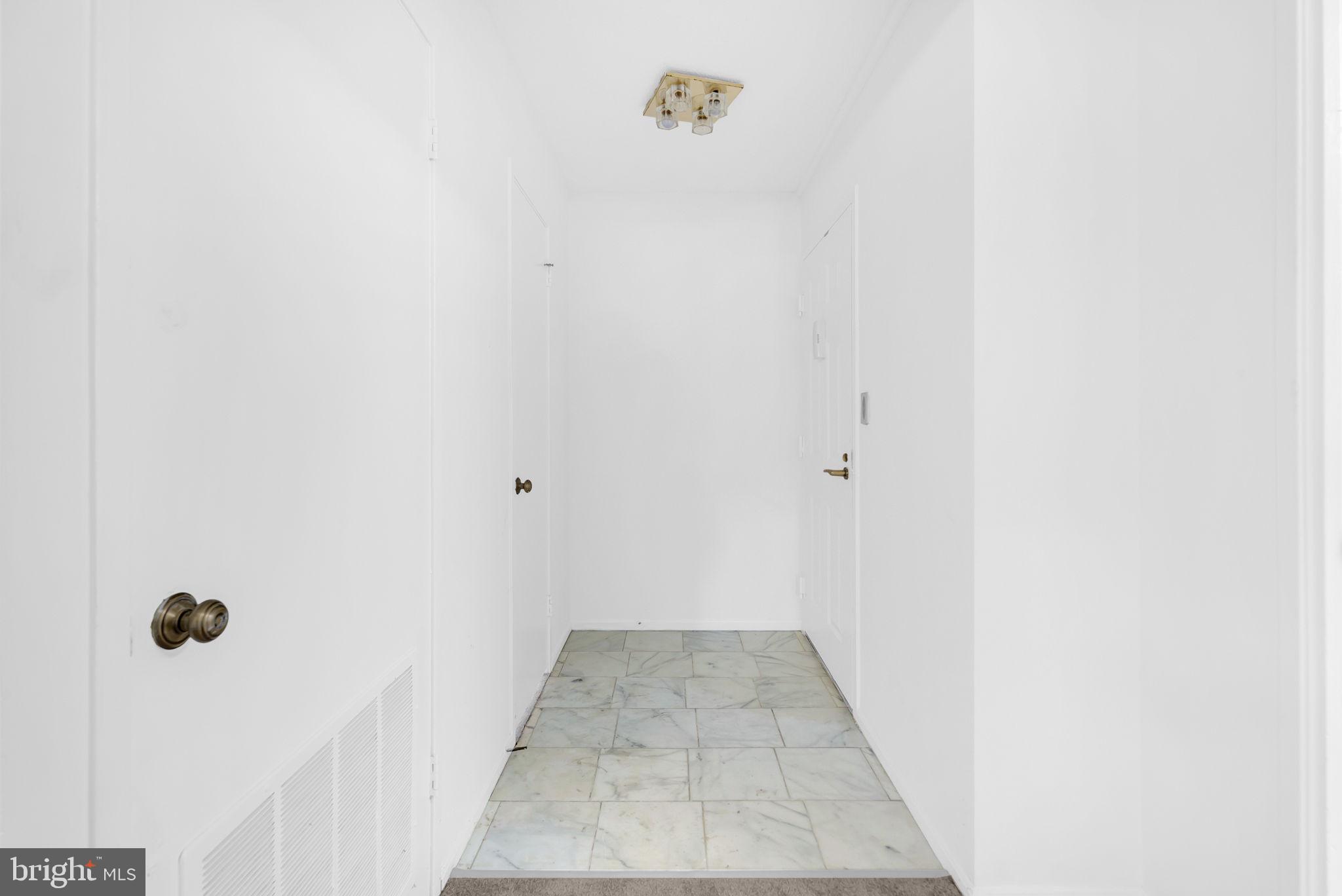 MONTEBELLO - Residential Lease