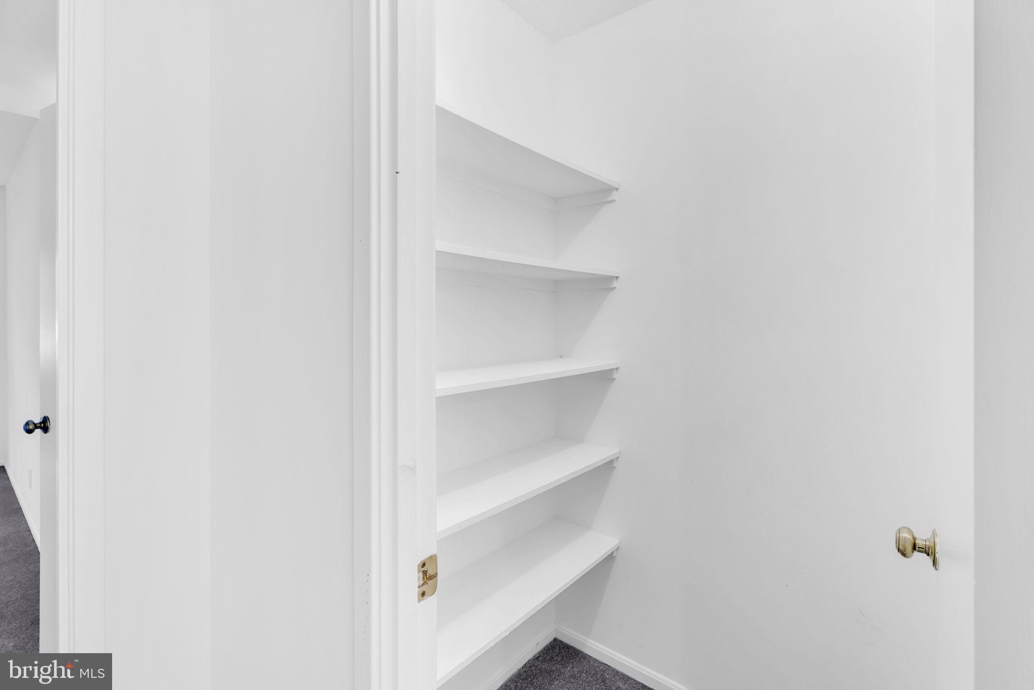 MONTEBELLO - Residential Lease