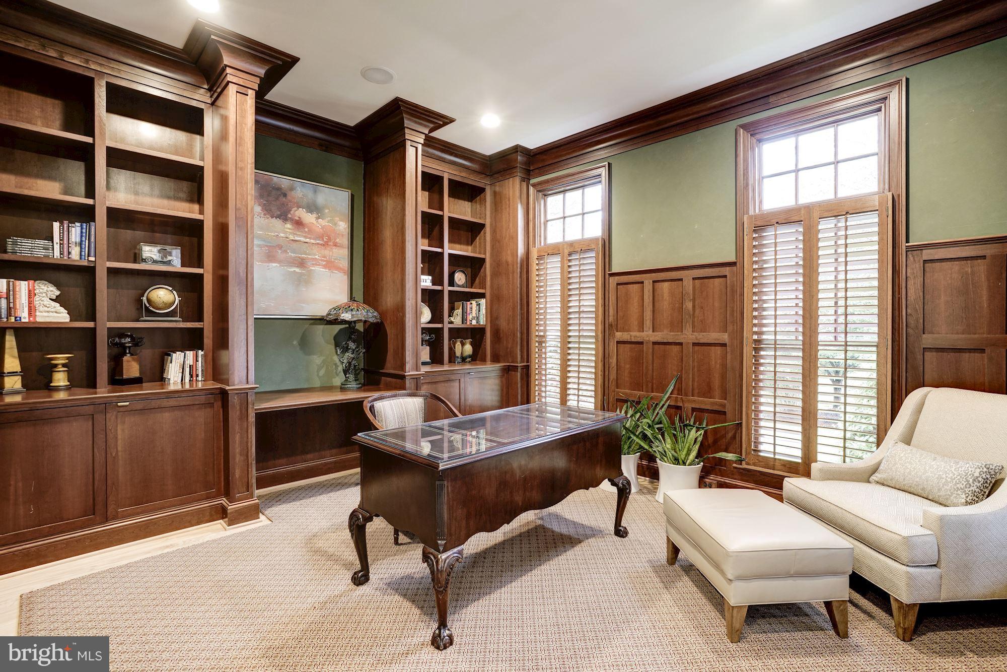 BRYAN POND - Residential