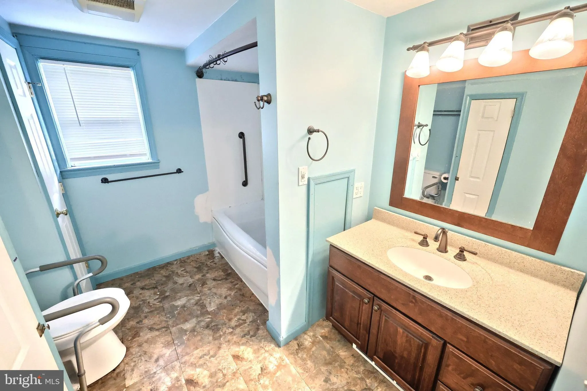 Dallastown, Pennsylvania 17313, United States, 4 Bedrooms Bedrooms, ,1 BathroomBathrooms,Residential,Active,218277