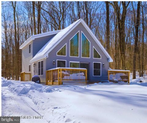 Homes For Sale - 1819 Stag Run<br/> POCONO LAKE, PA 18347