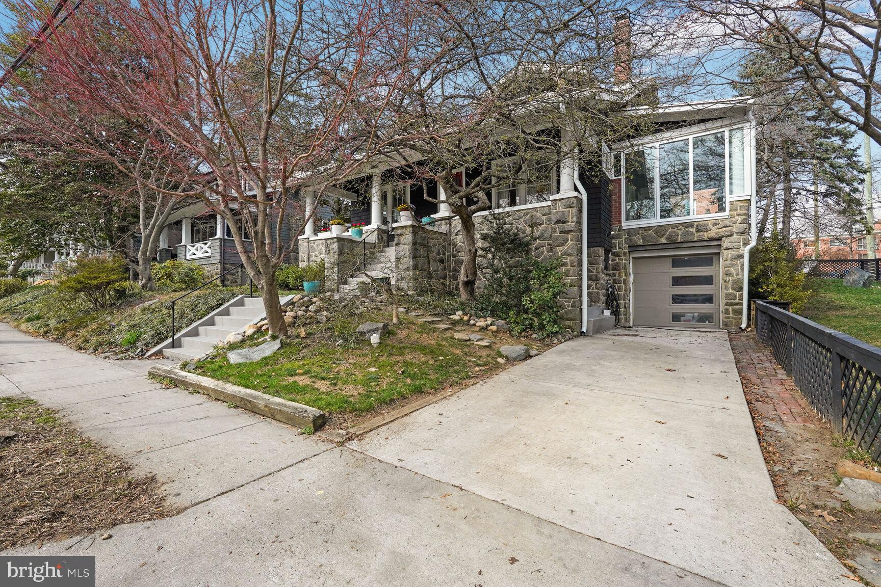 2735 MACOMB STREET NW