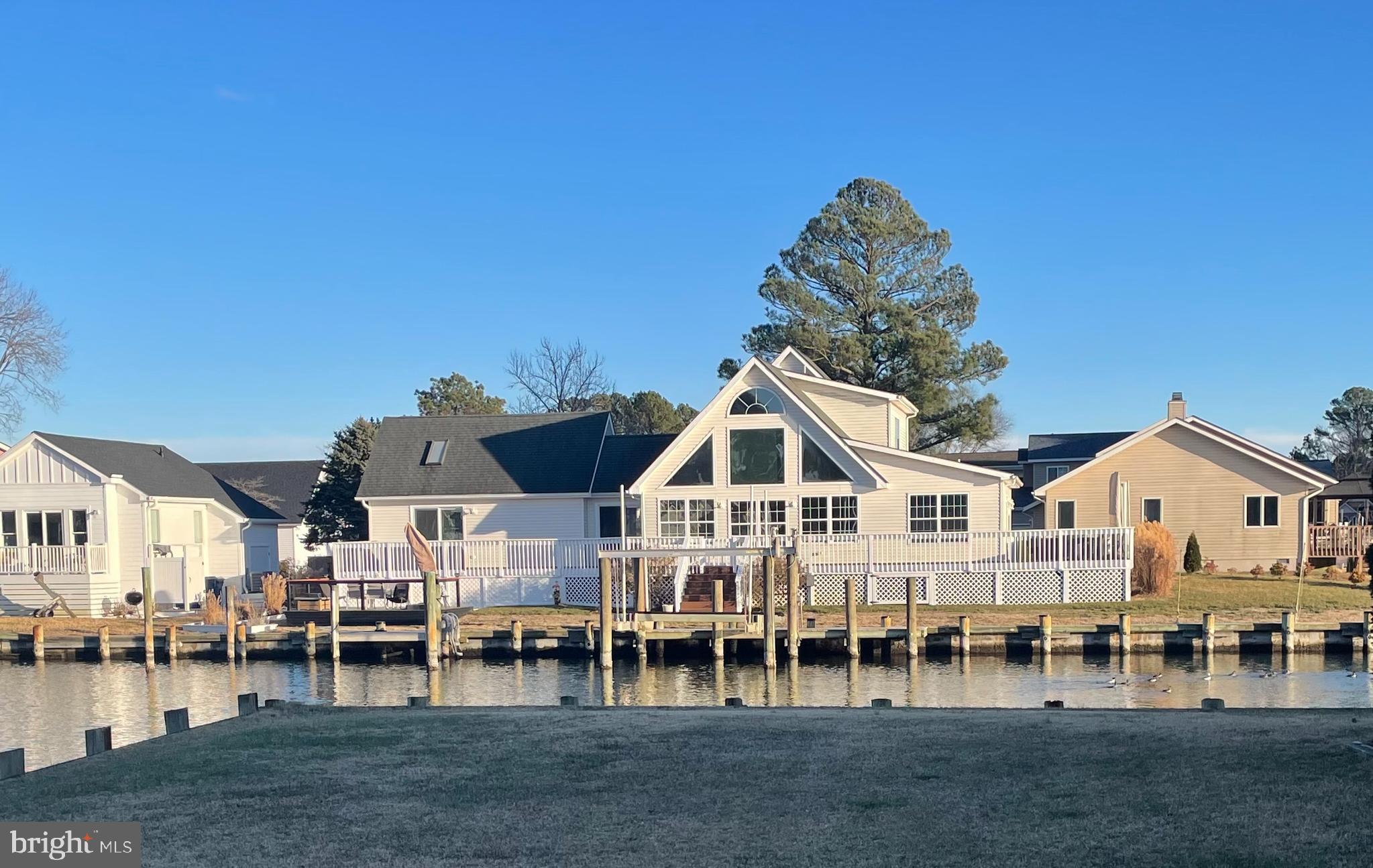 17 WIDOWS WATCH COURT