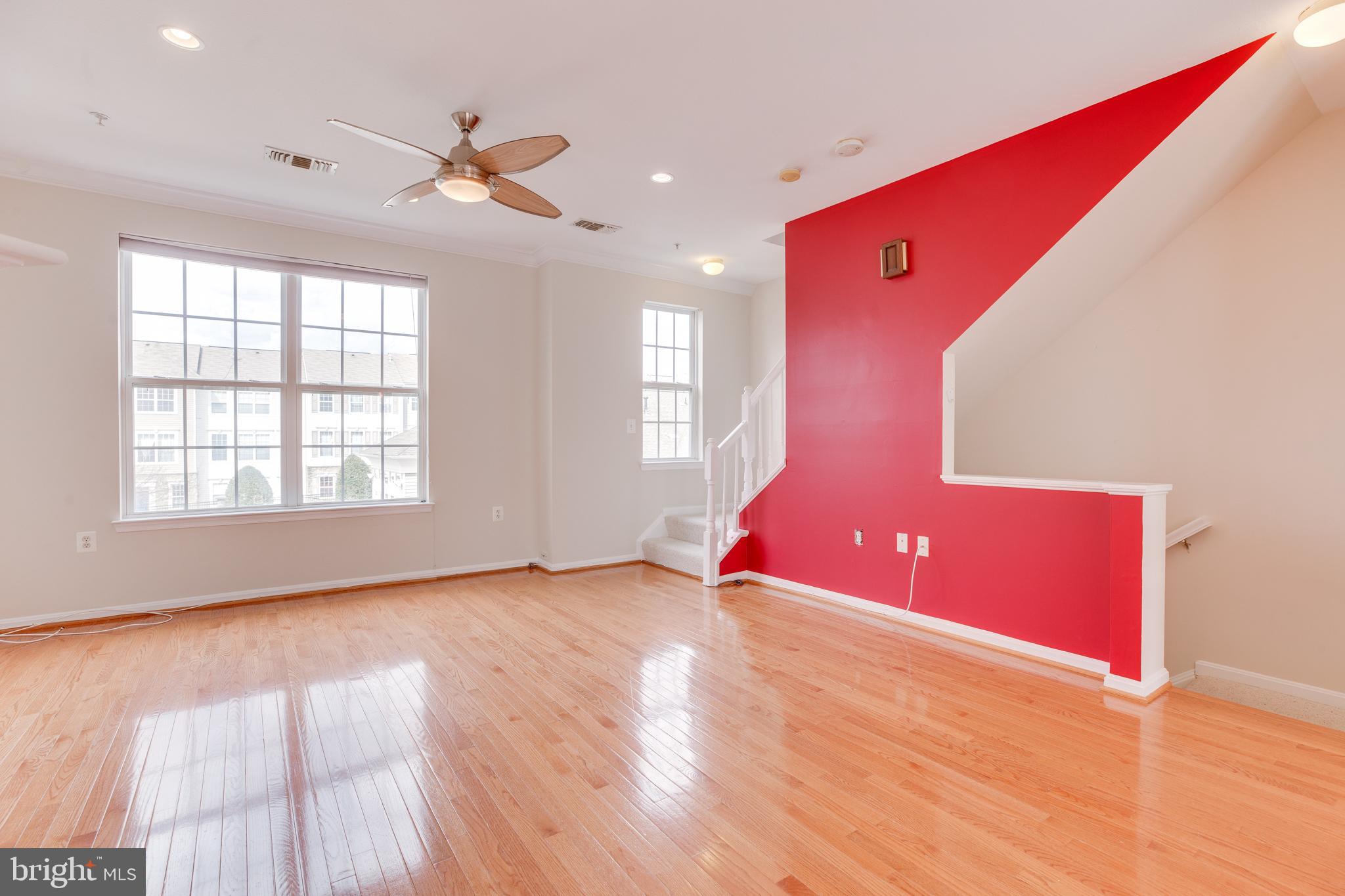 PARKSIDE AT ASHBURN - Residential