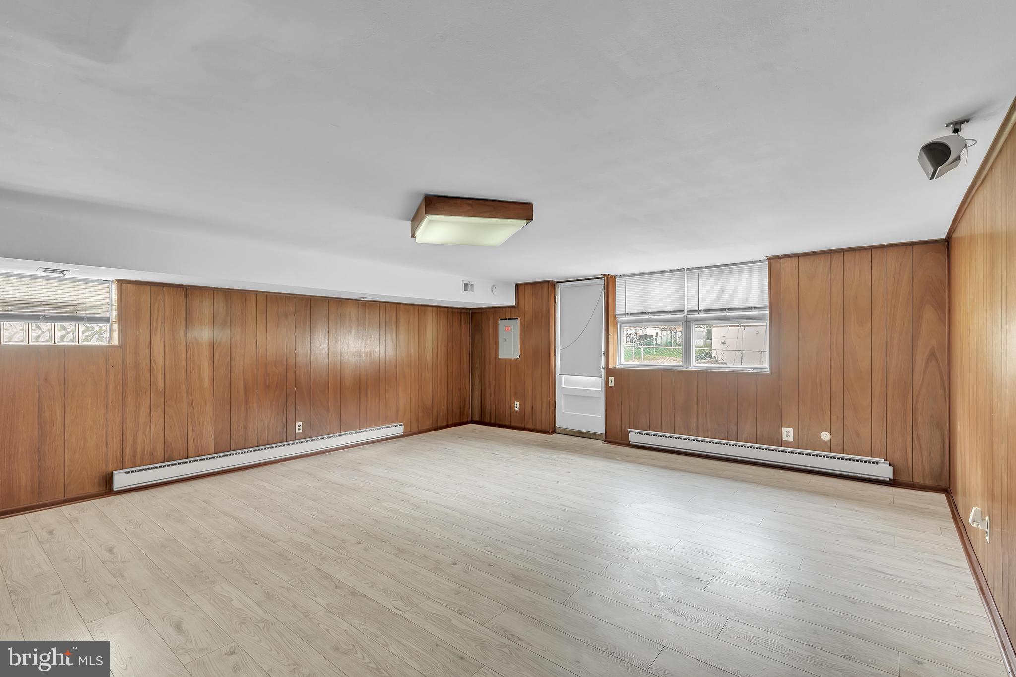 PHILADELPHIA - Residential