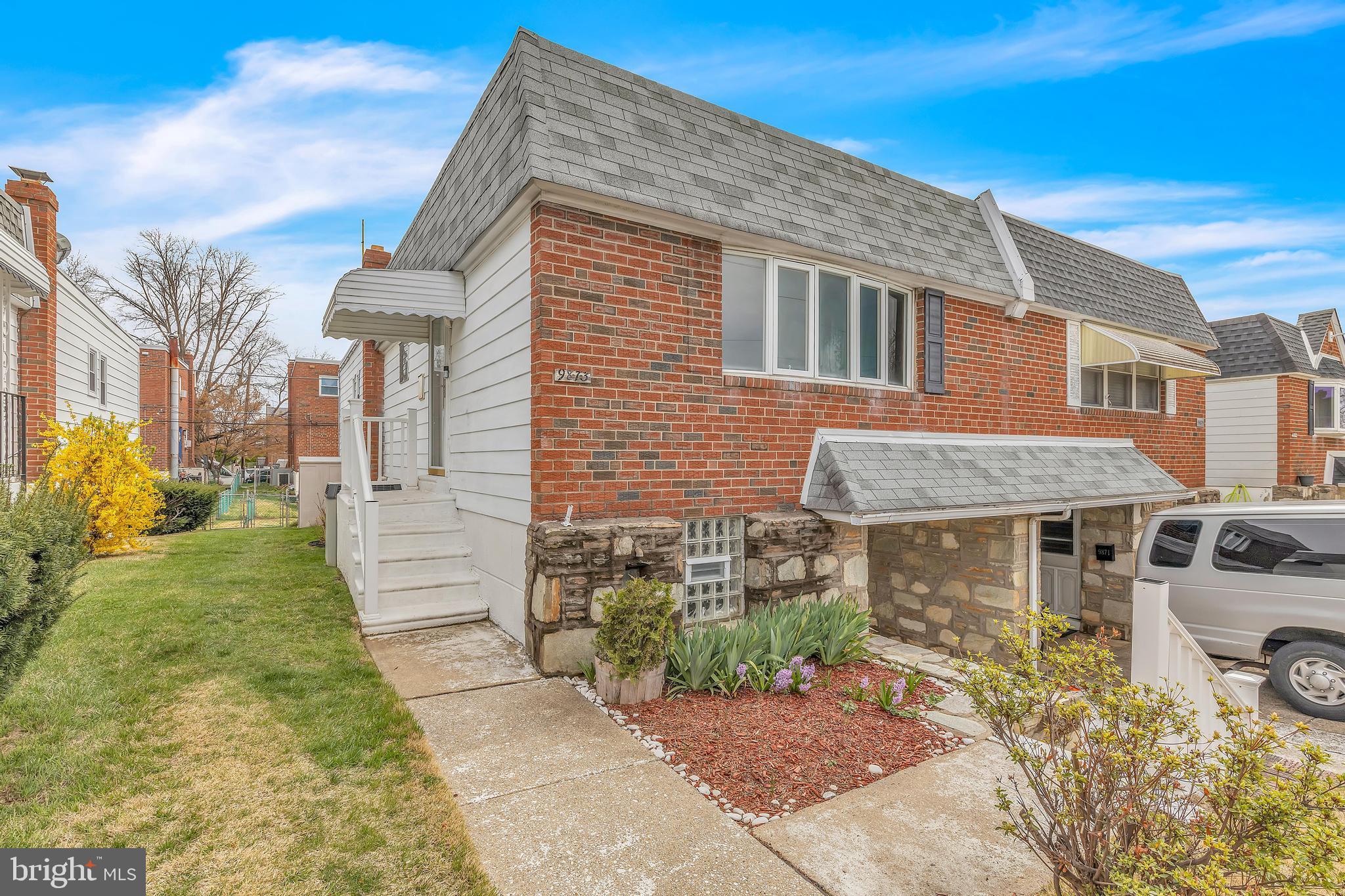 PHILADELPHIA - Residential