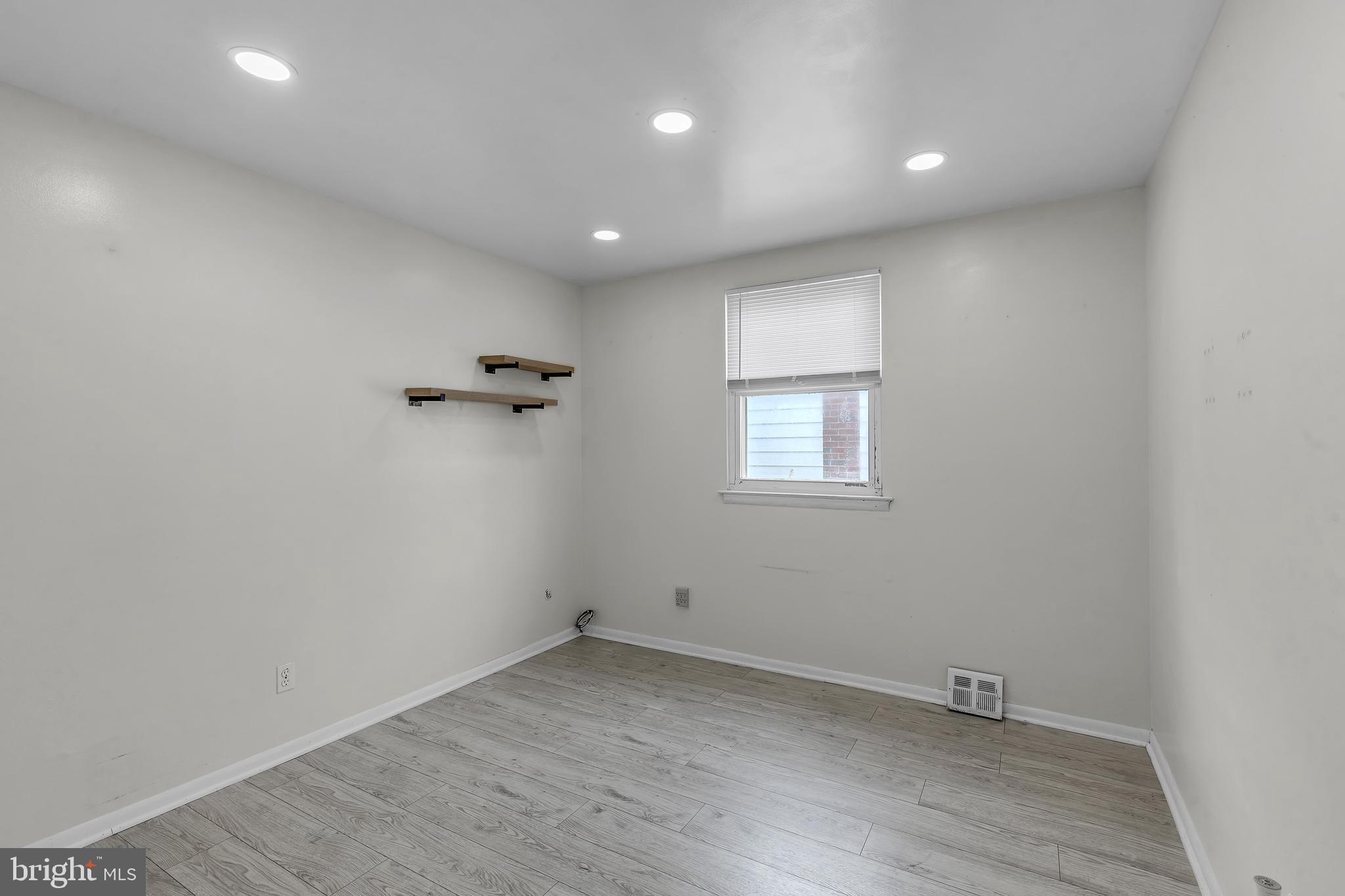 PHILADELPHIA - Residential