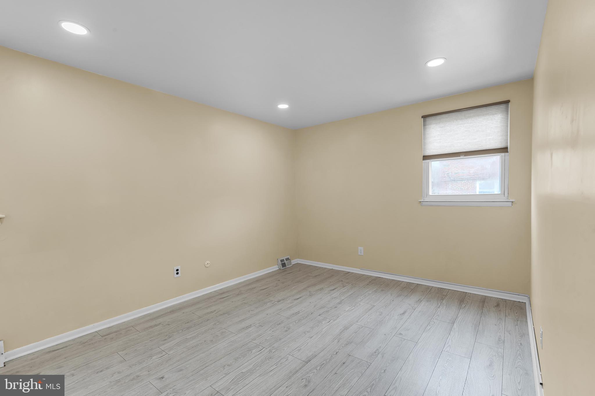 PHILADELPHIA - Residential