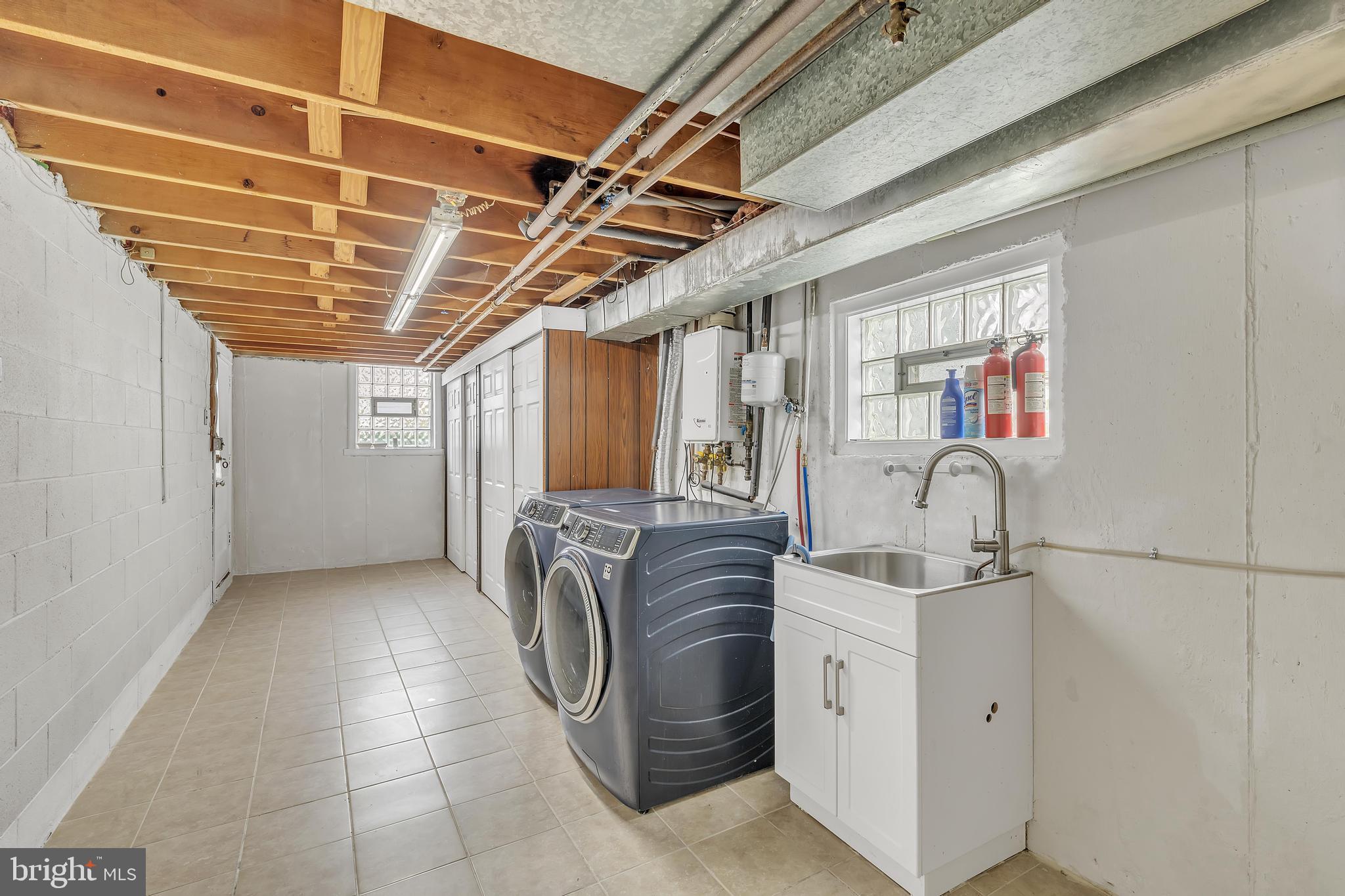 PHILADELPHIA - Residential