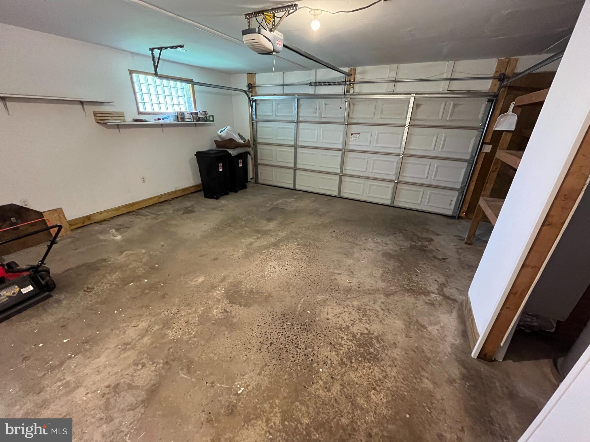 BRADDOCK ESTATES - Residential