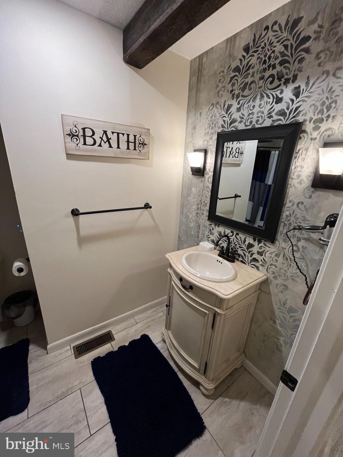 BRADDOCK ESTATES - Residential