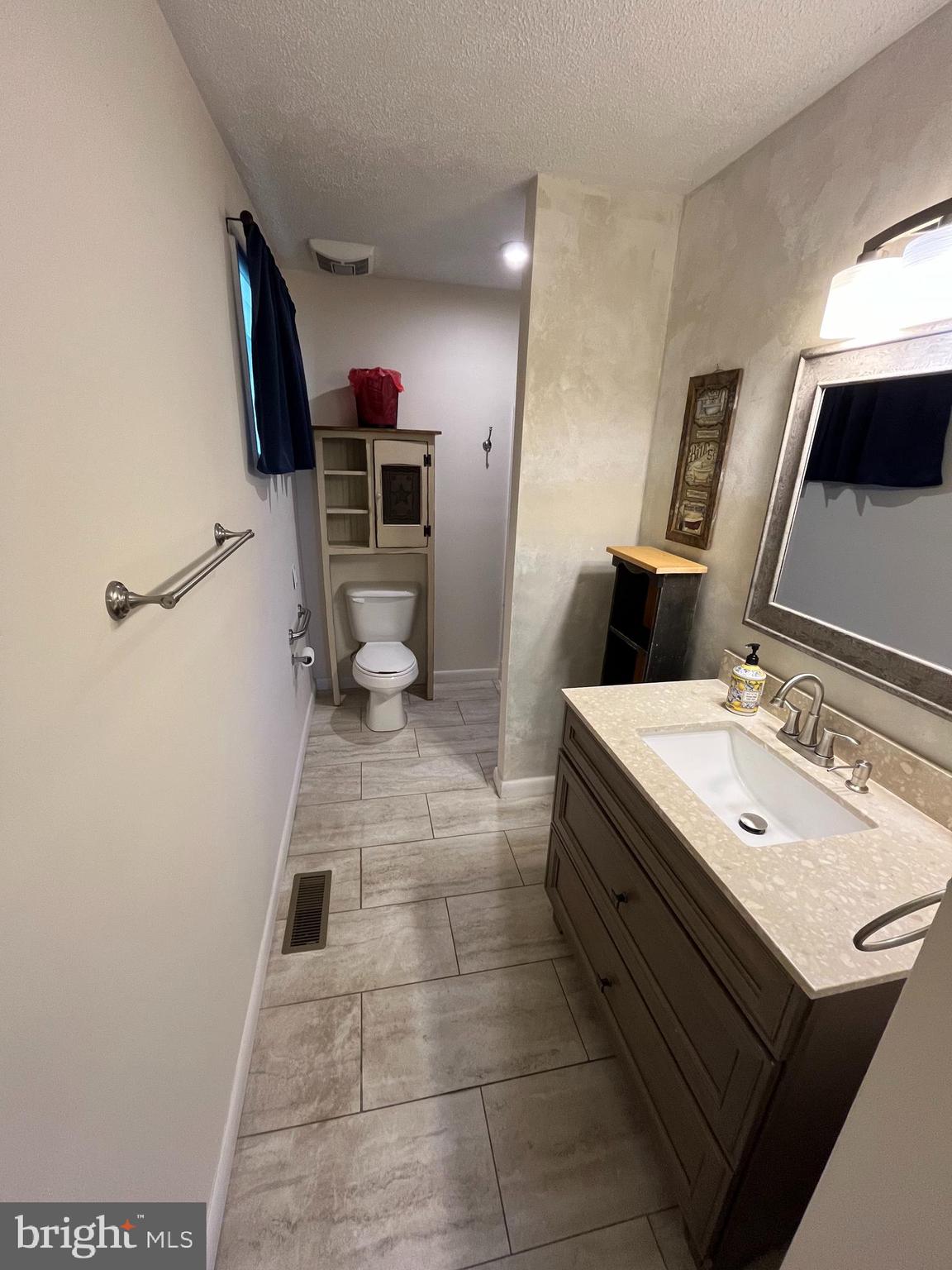 BRADDOCK ESTATES - Residential