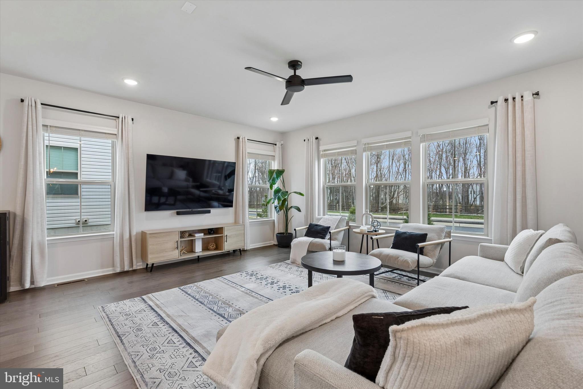 LIBERTY RIDGE - Residential