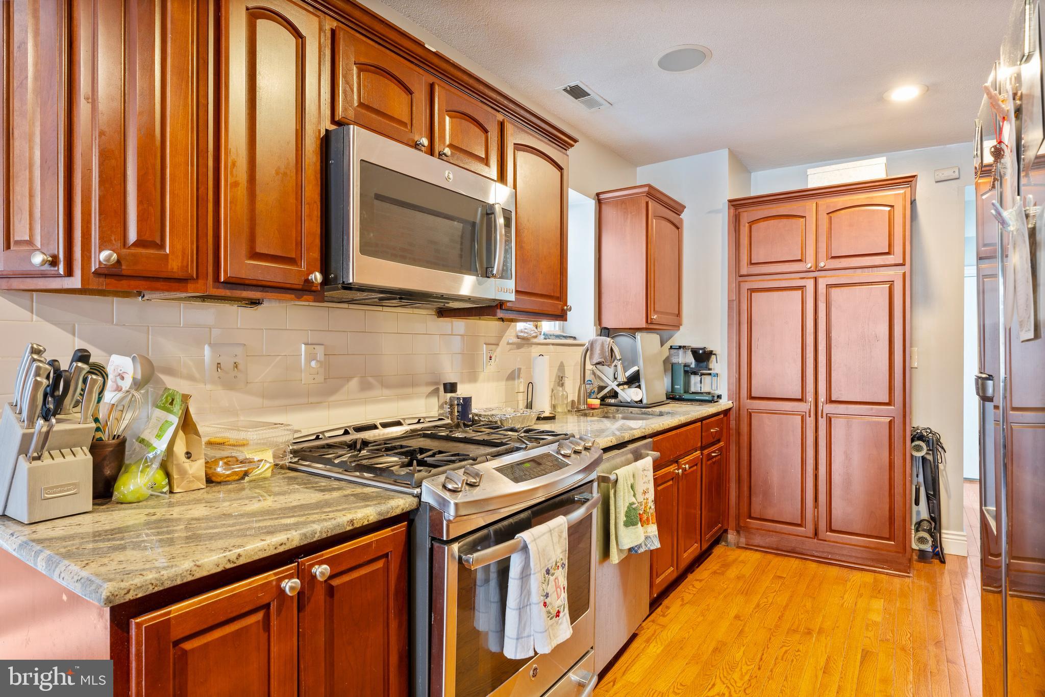 CANTON - Residential