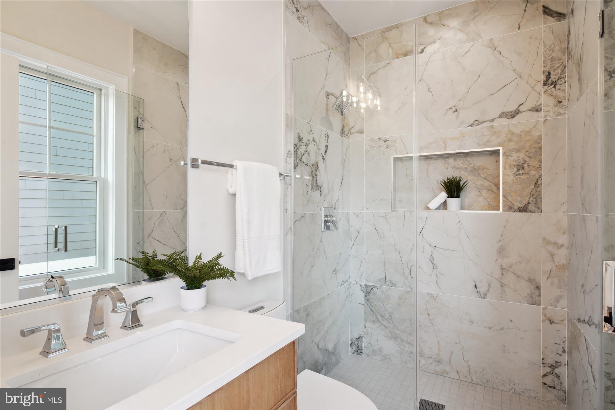 KENSINGTON ESTATES - Residential