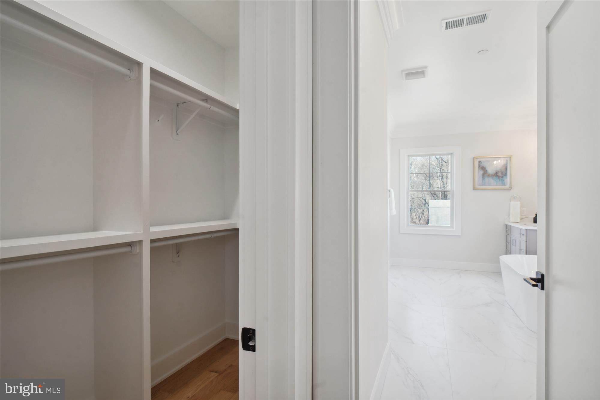 KENSINGTON ESTATES - Residential