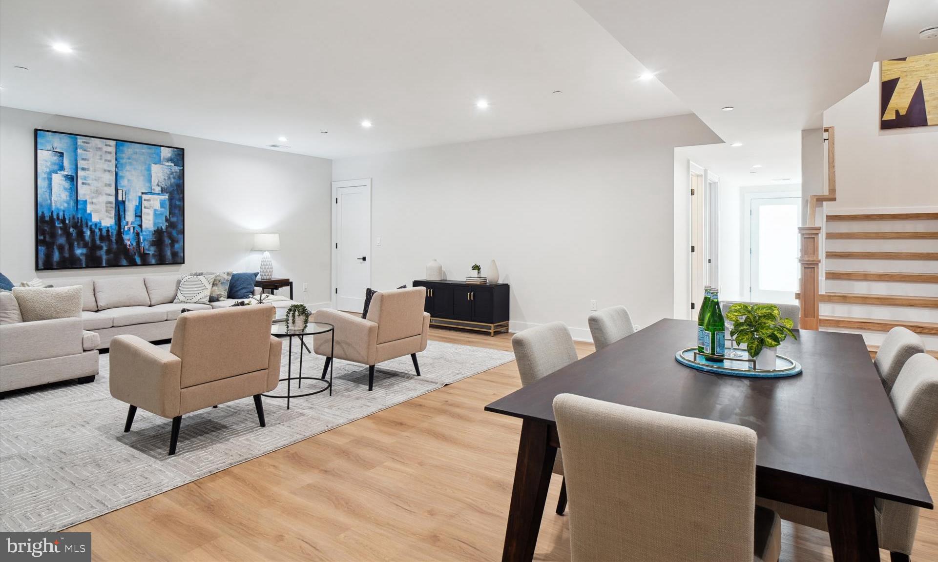 KENSINGTON ESTATES - Residential