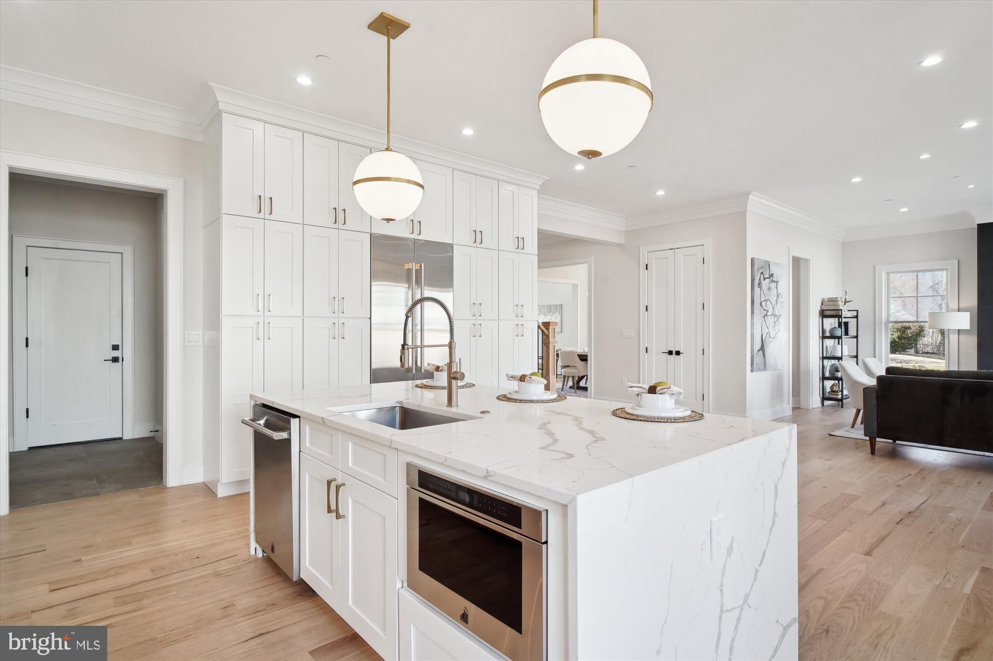 KENSINGTON ESTATES - Residential