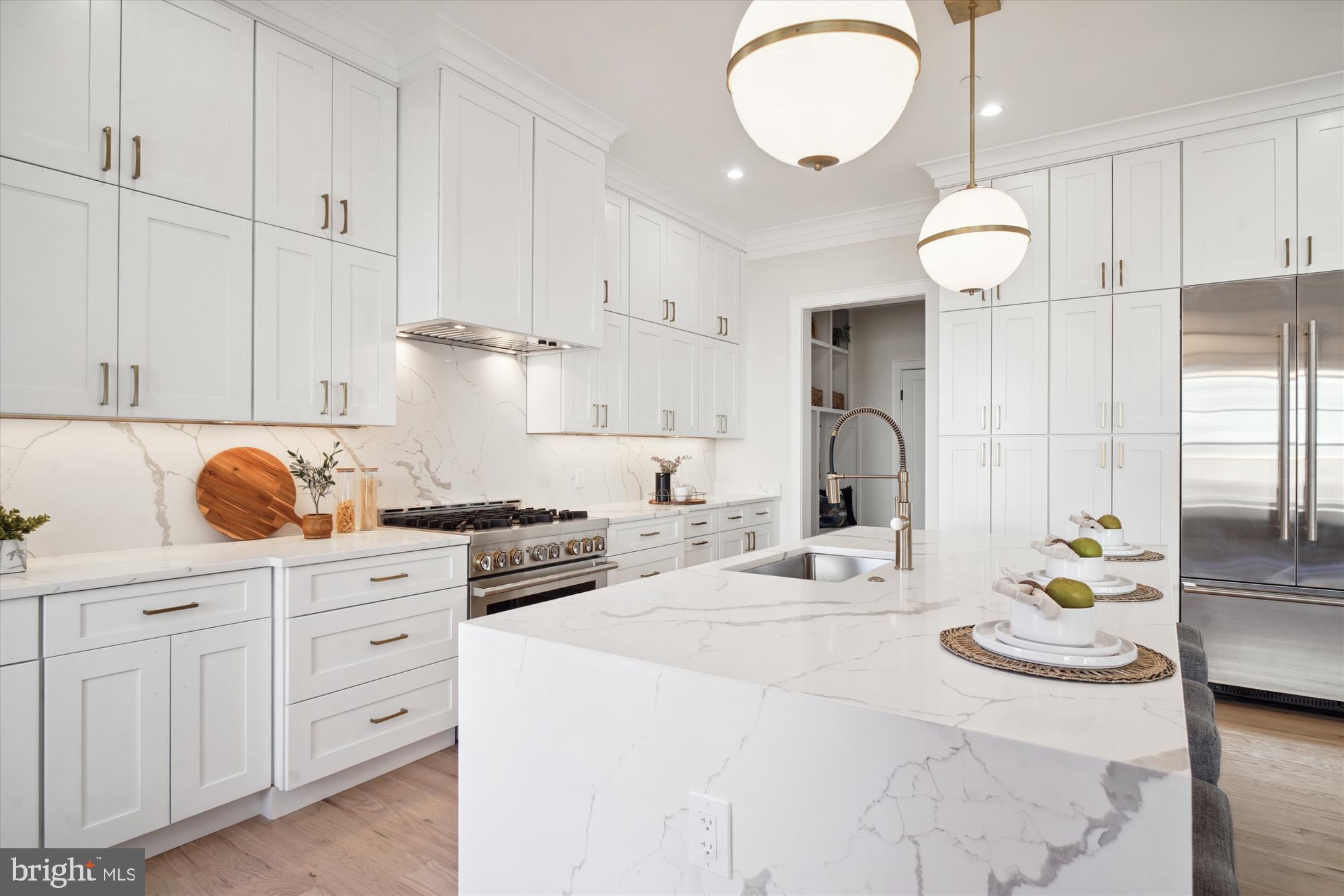 KENSINGTON ESTATES - Residential