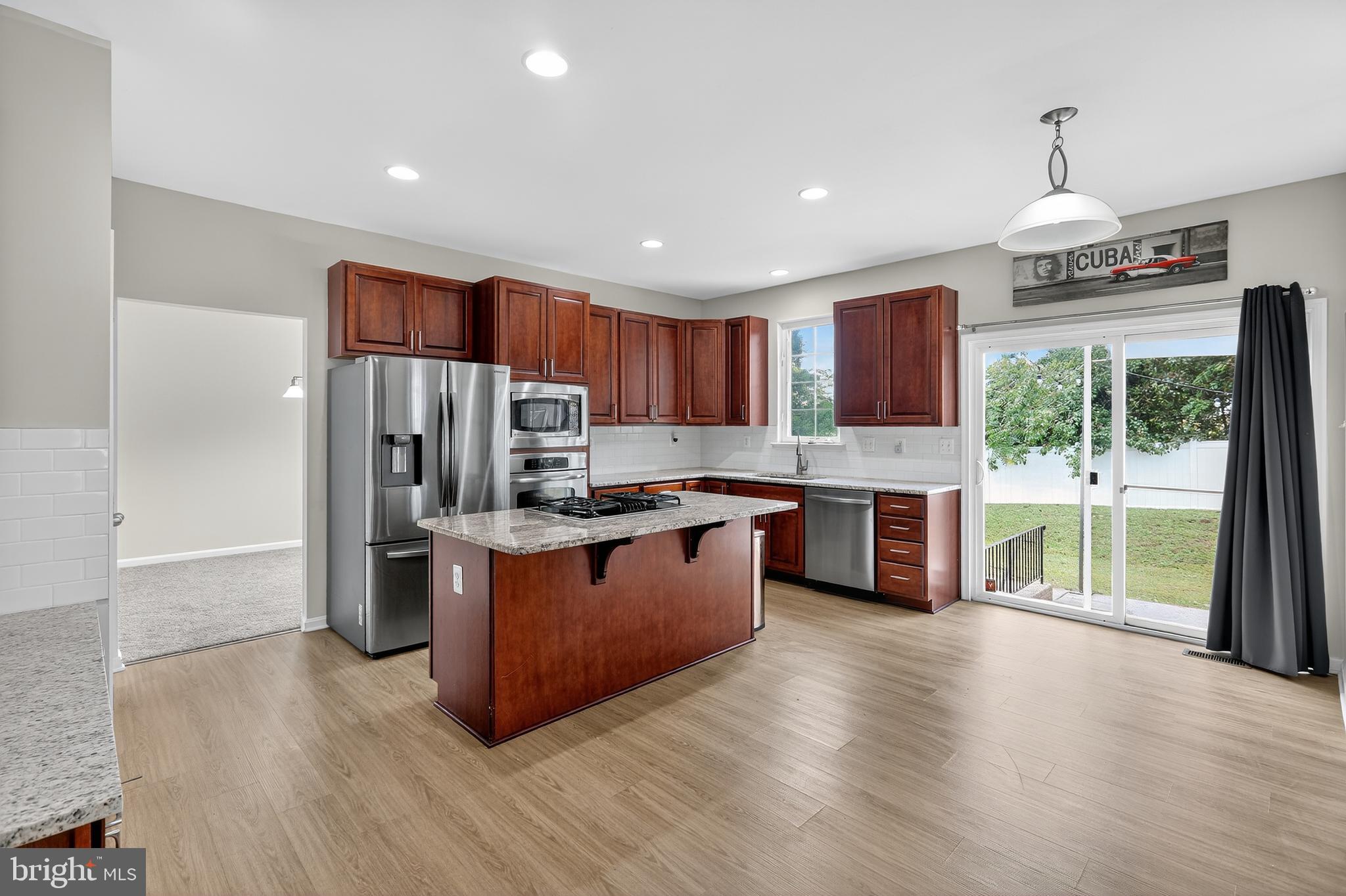 49 THOROUGHBRED DRIVE