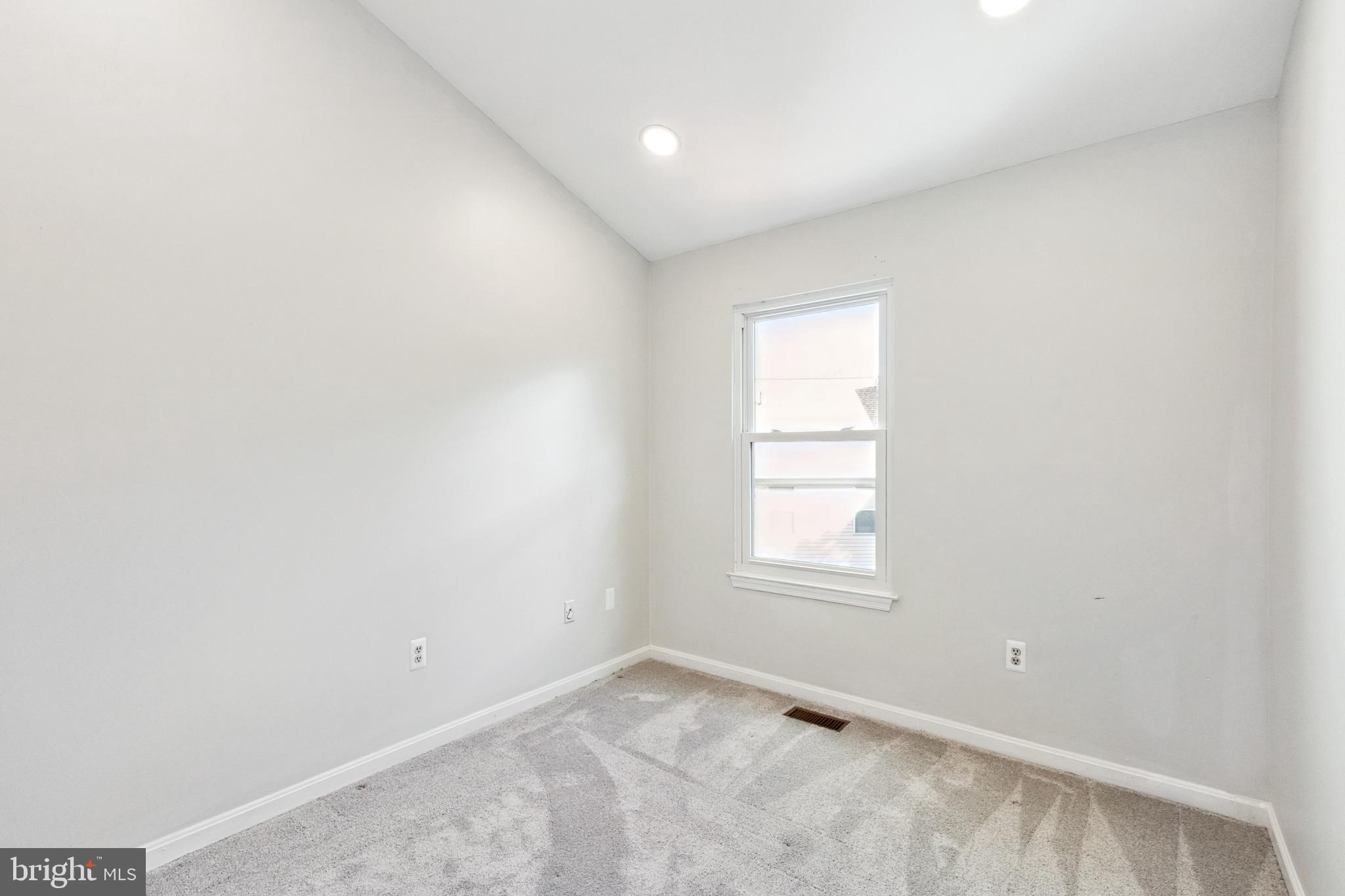 KINGS CONTRIVANCE - Residential Lease