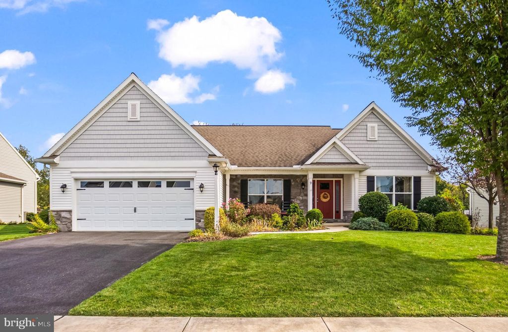 Photo of 9 Creekside Drive, LEBANON, PA 17042 (MLS # PALN2023510)